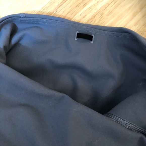 High Waist Victoria Secret grey cropped leggings - Picture 5 of 6